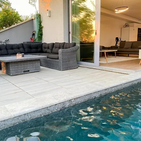 فيلة Hana With Pool *